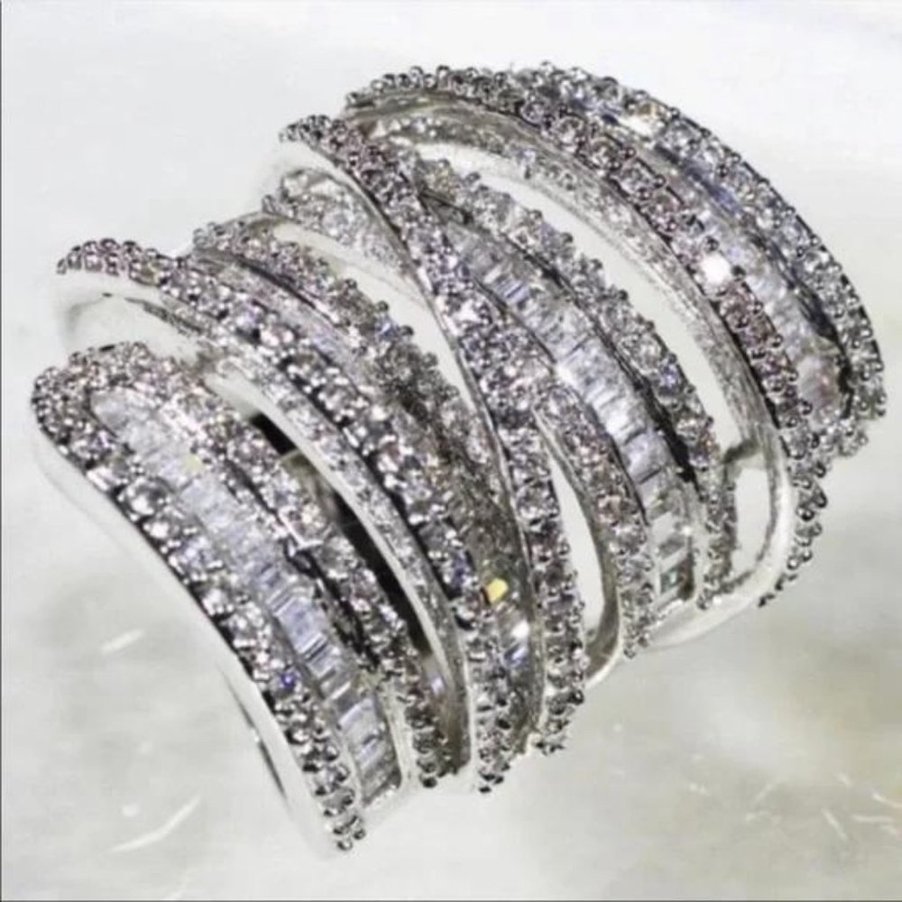 6.4 CT 925 STERLING SILVER DIAMOND RING - Picture 2 of 4